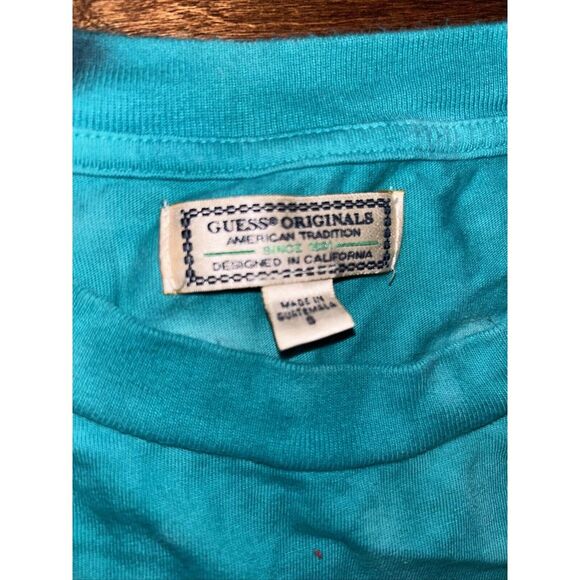 Guess Mens Tie Dye Short Sleeve T-Shirt Aqua with nautical flags Size Small Used - Picture 4 of 7